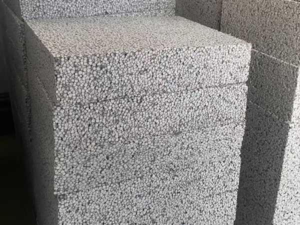 匀质板或挤氯乙烯泡沫板